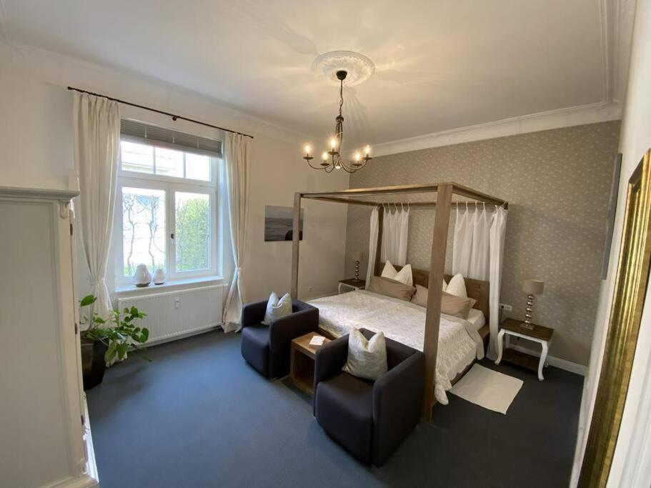 Fewo In Villa Mit Seeblick Плау ам Зее Екстериор снимка